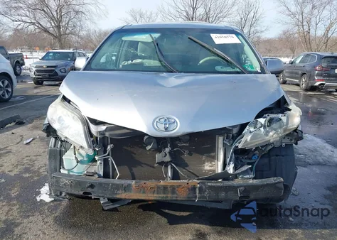 2013 Toyota Sienna Le 7 Passenger from USA, damaged, VIN 5TDJK3DC0DS057547